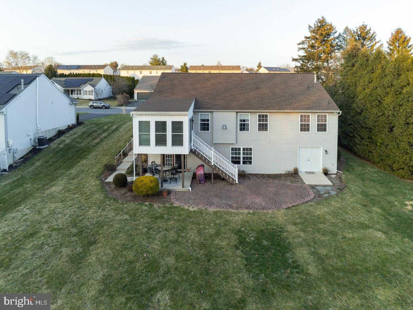 4008 River Rd photo 7