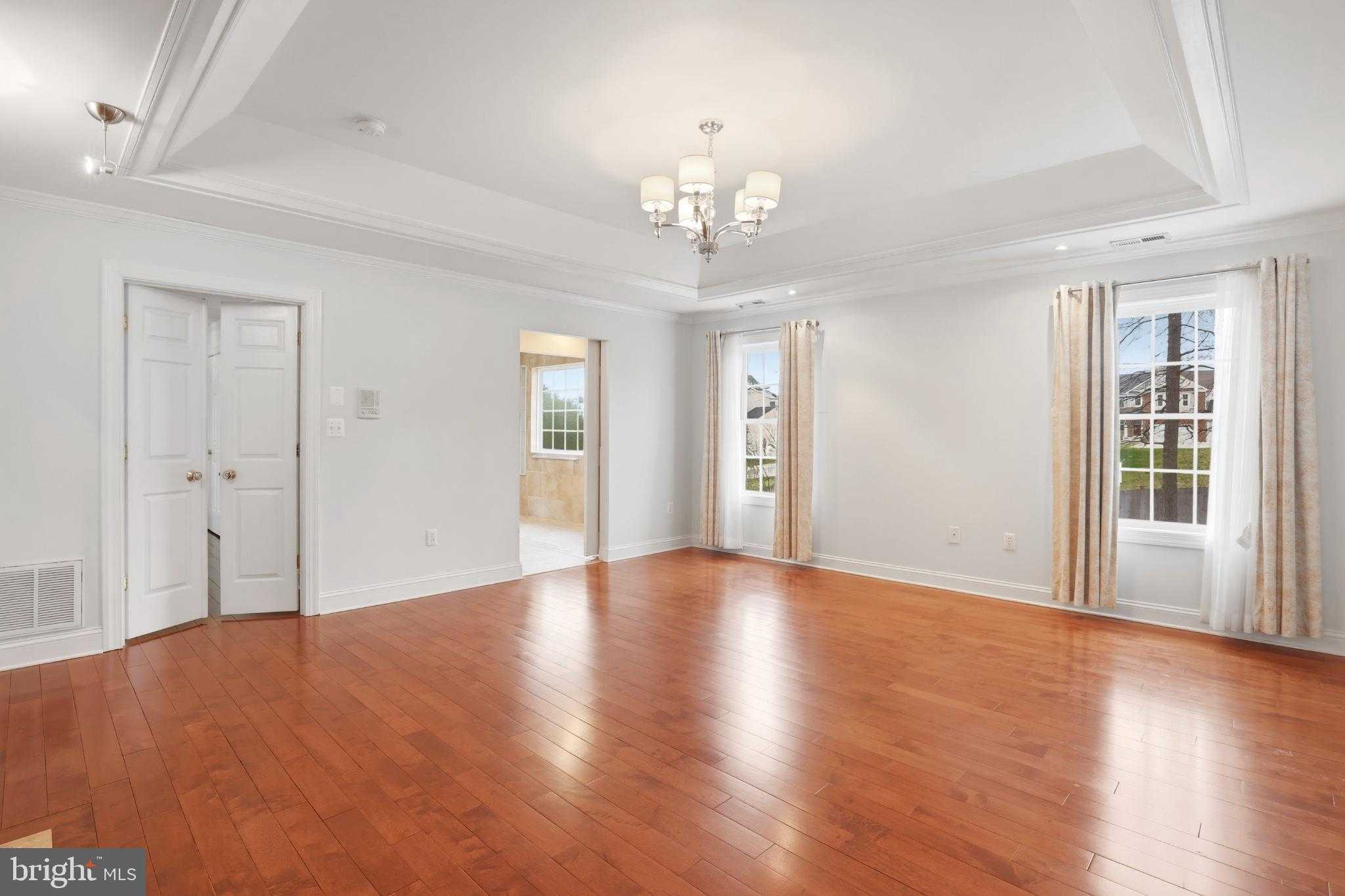 413 Montgomery CT photo 37