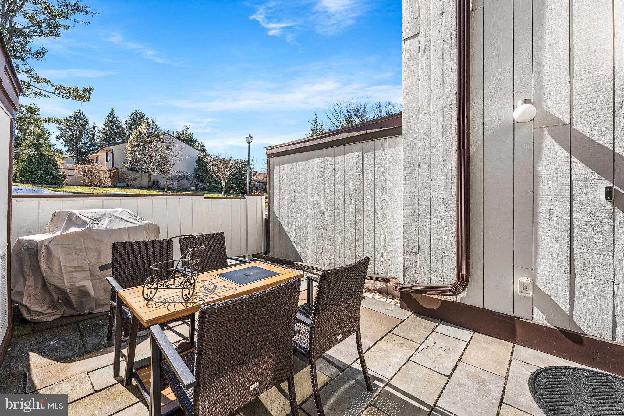 2 Smoke Rise photo 3