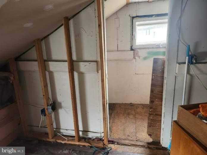 191 Spruce St photo 25