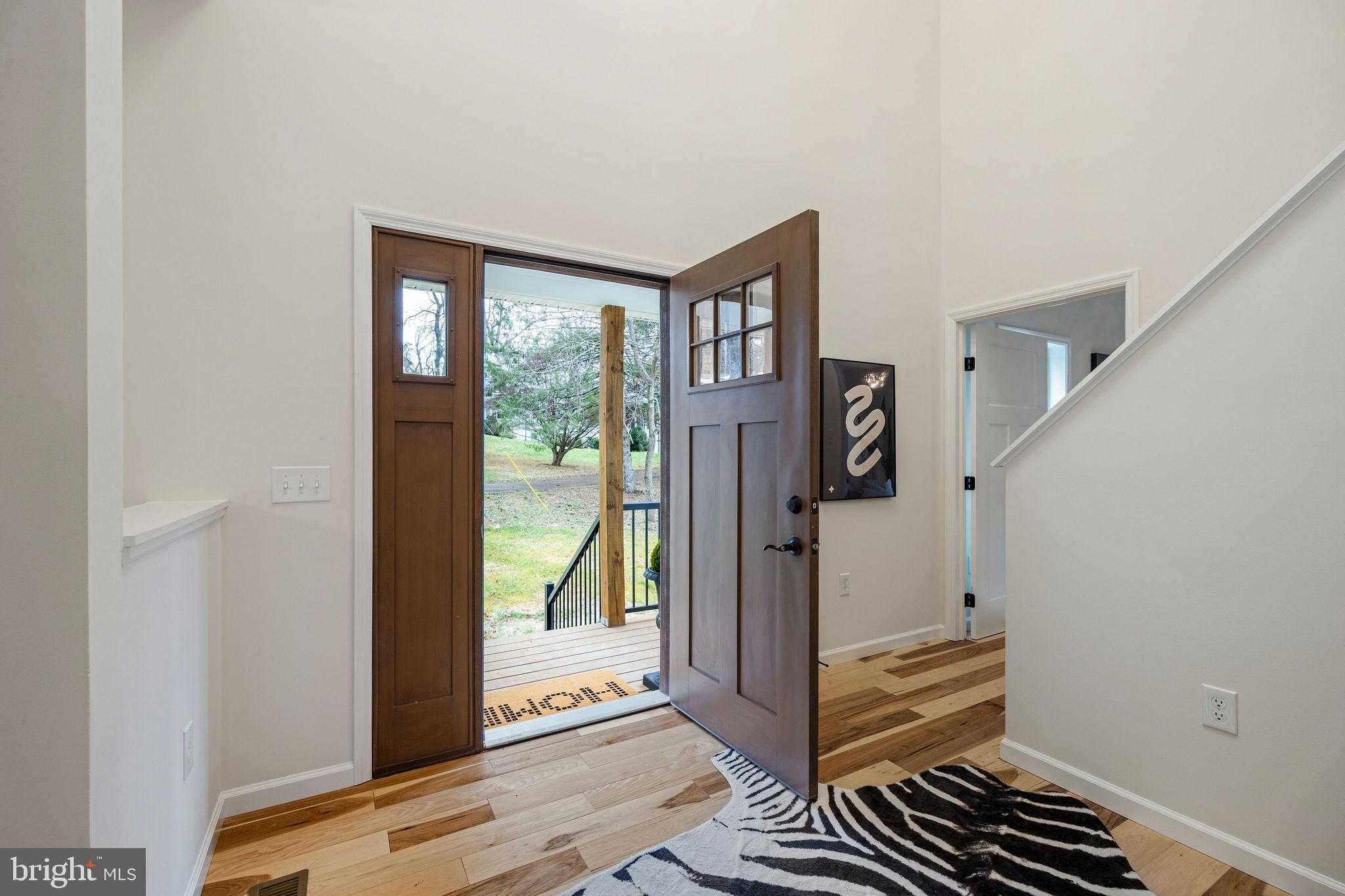 104 E Haven Ct photo 4