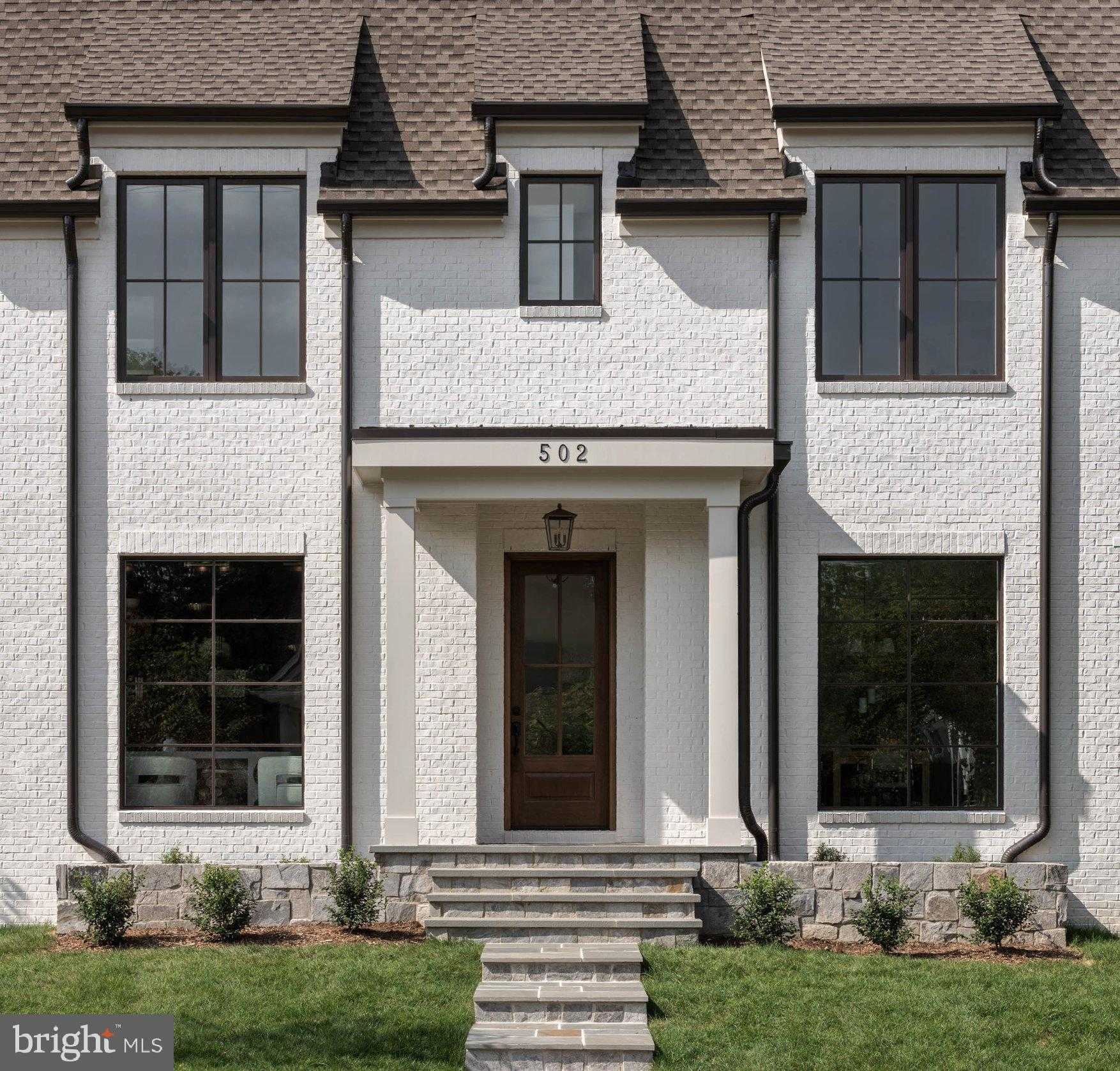 502 N Jackson St photo 2