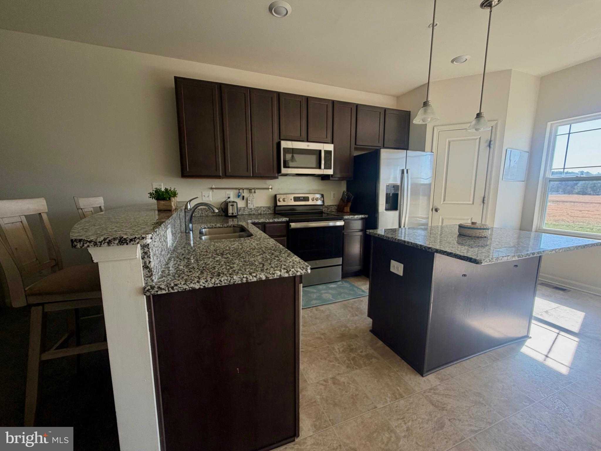 2520 Boeing Way photo 5