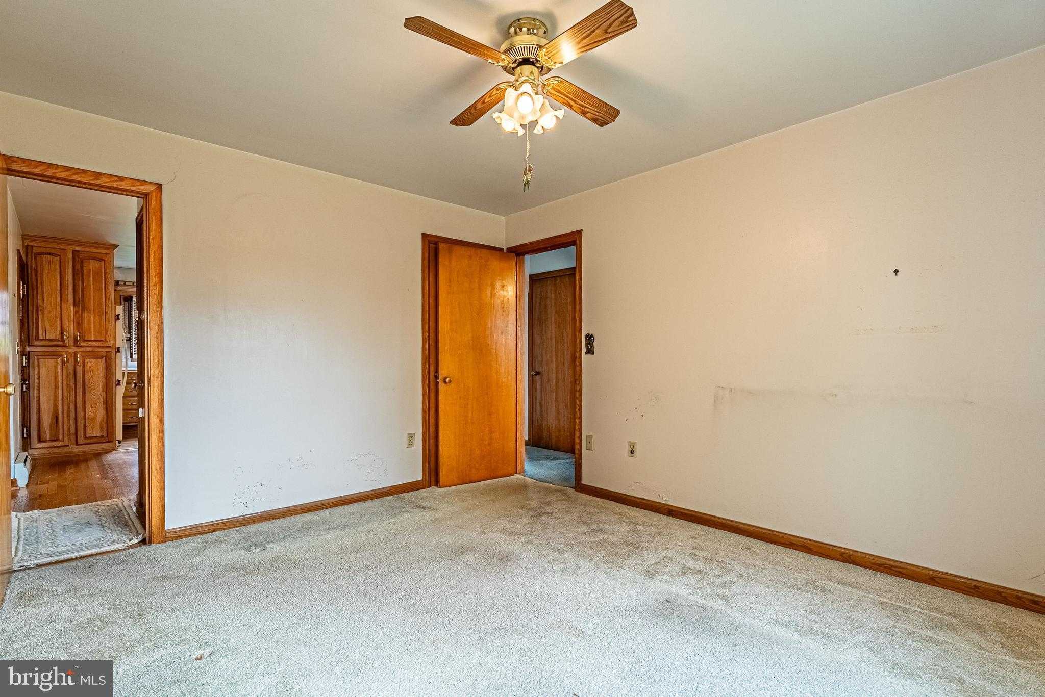 1006 Kent Ave photo 17