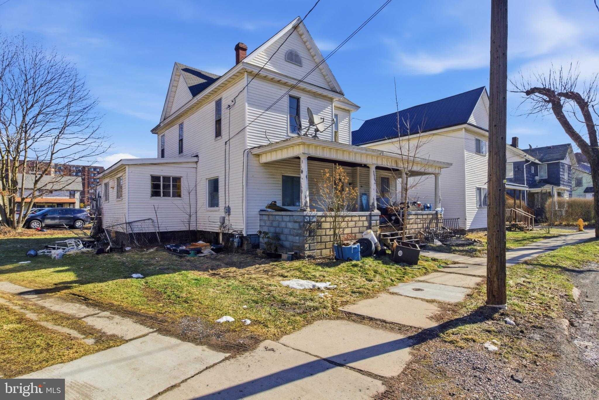 112 W Weber Ave photo 2