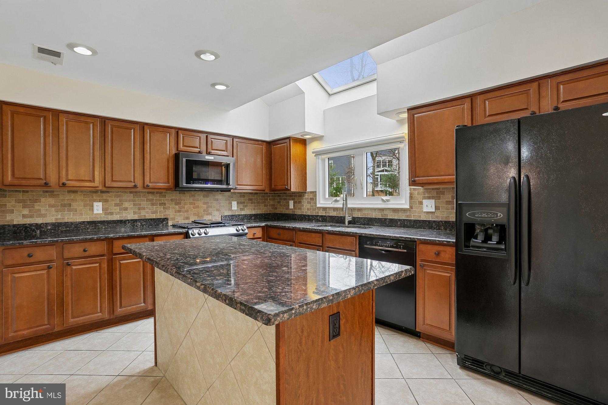 12206 Mcdonald Chapel Dr photo 22