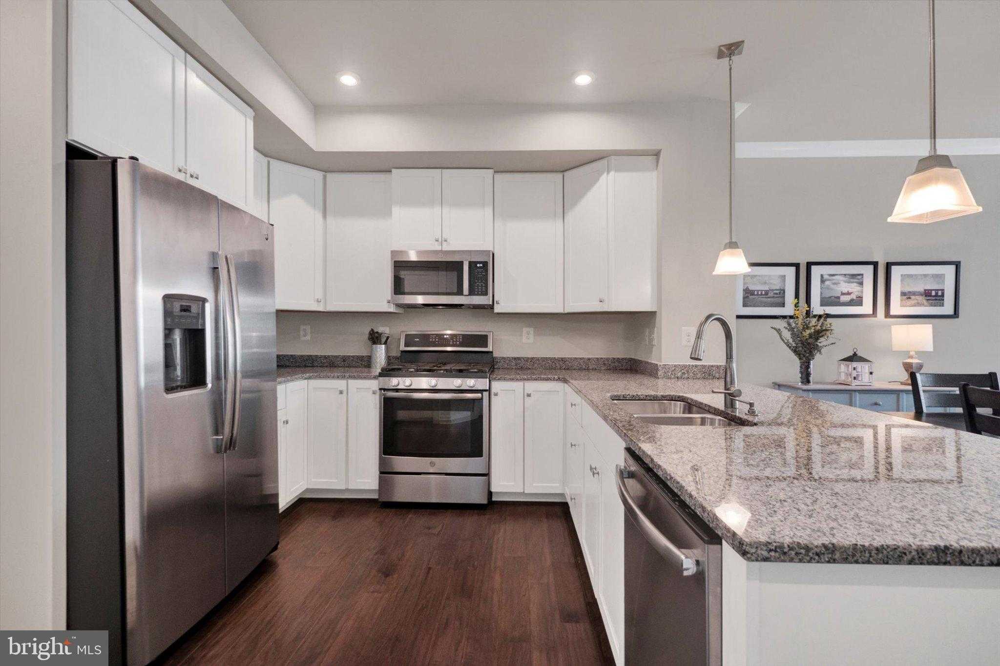 6018 Leben Dr photo 26