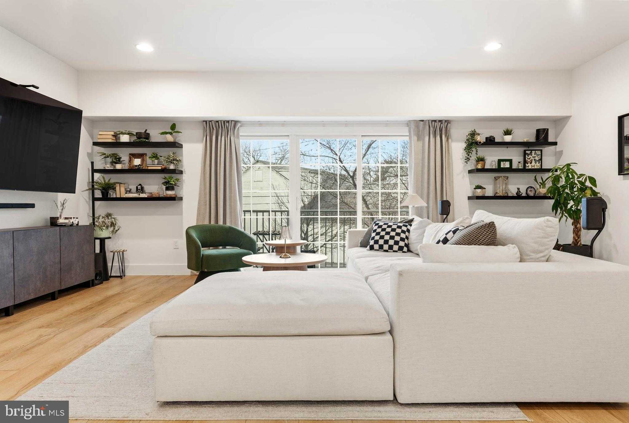 134 Justin Dr photo 7