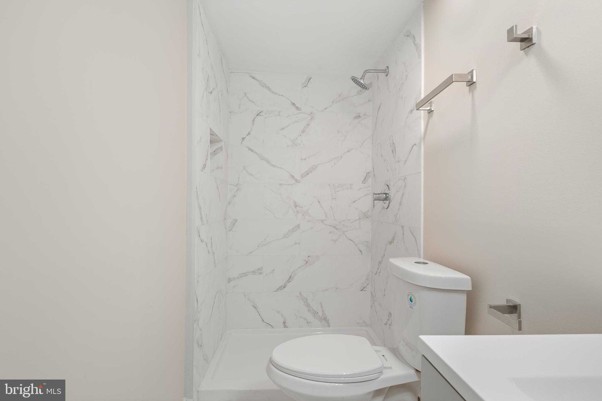 7804 Darcy Rd photo 33