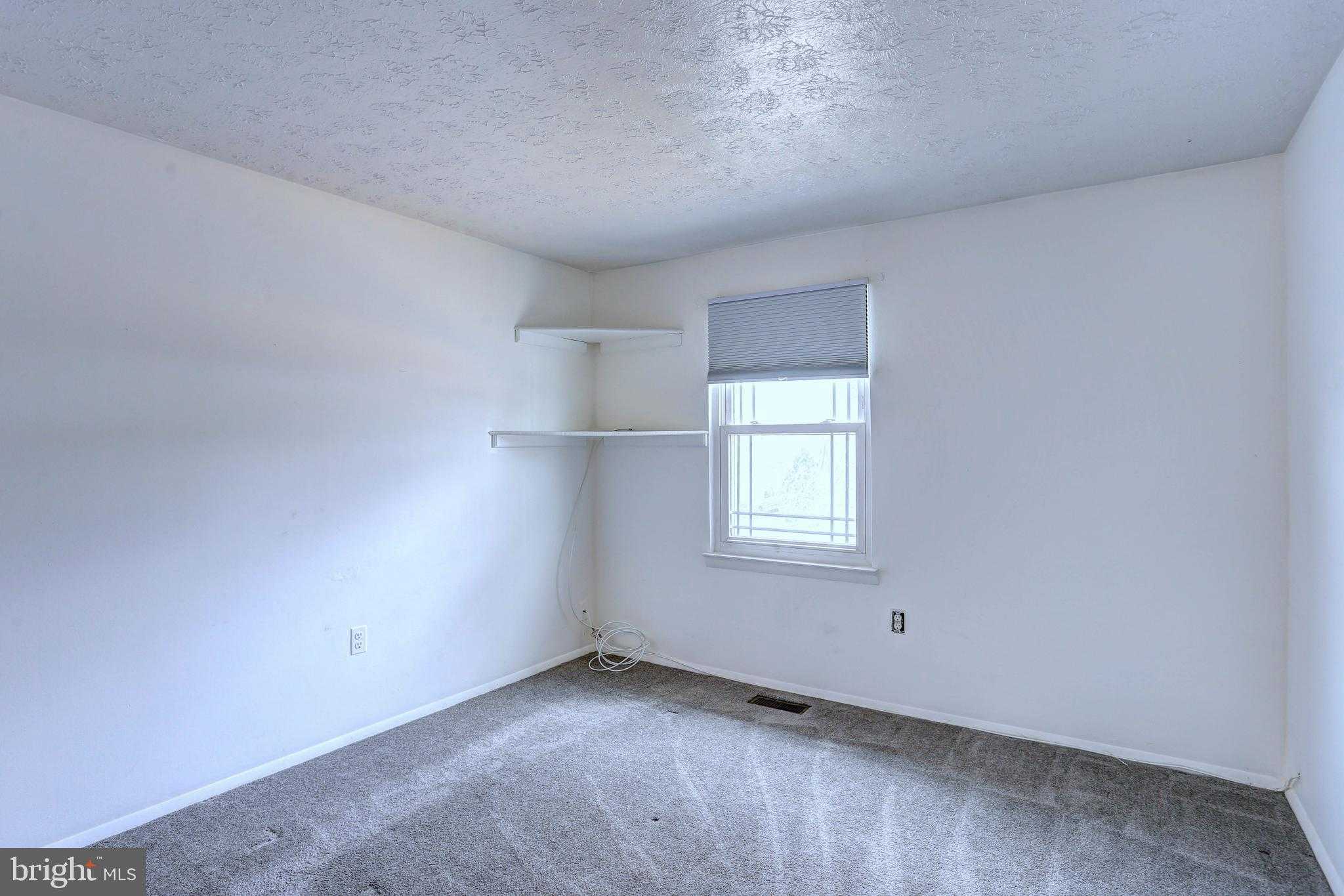 1816 Lasalle Pl photo 14