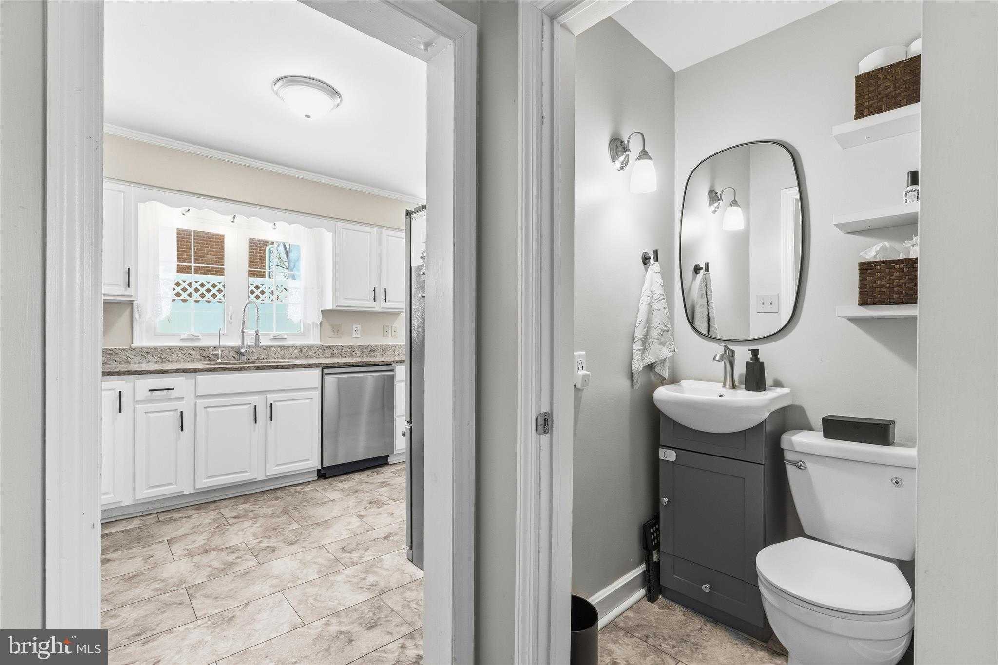 329 E Irvin Ave photo 12