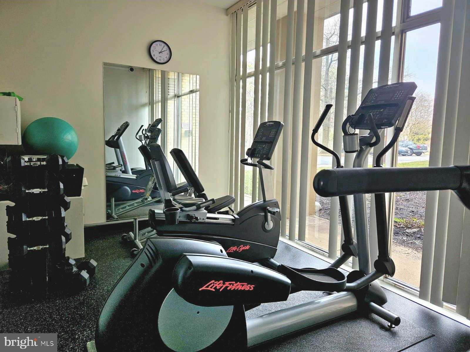 6641 Wakefield Dr Apt 712 photo 21