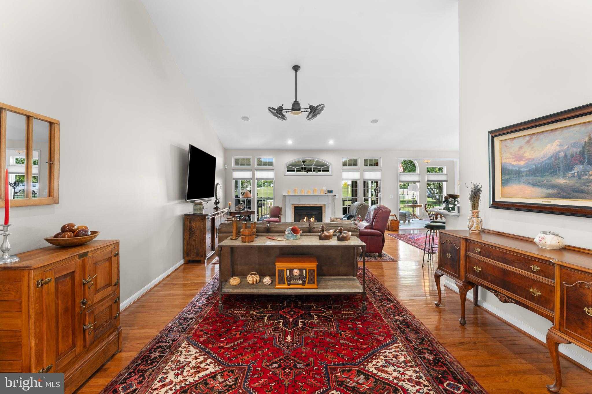 2020 Golf Dr photo 10