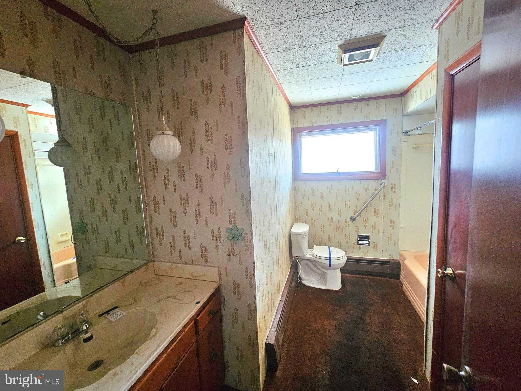 26 Eisenhower Blvd photo 8