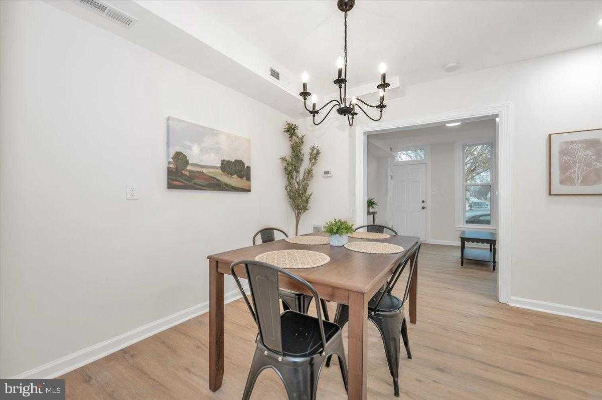 206 Dill Ave photo 7