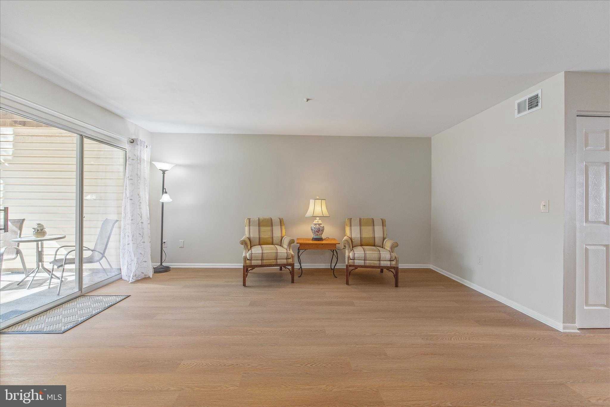 10 Amberstone CT photo 9