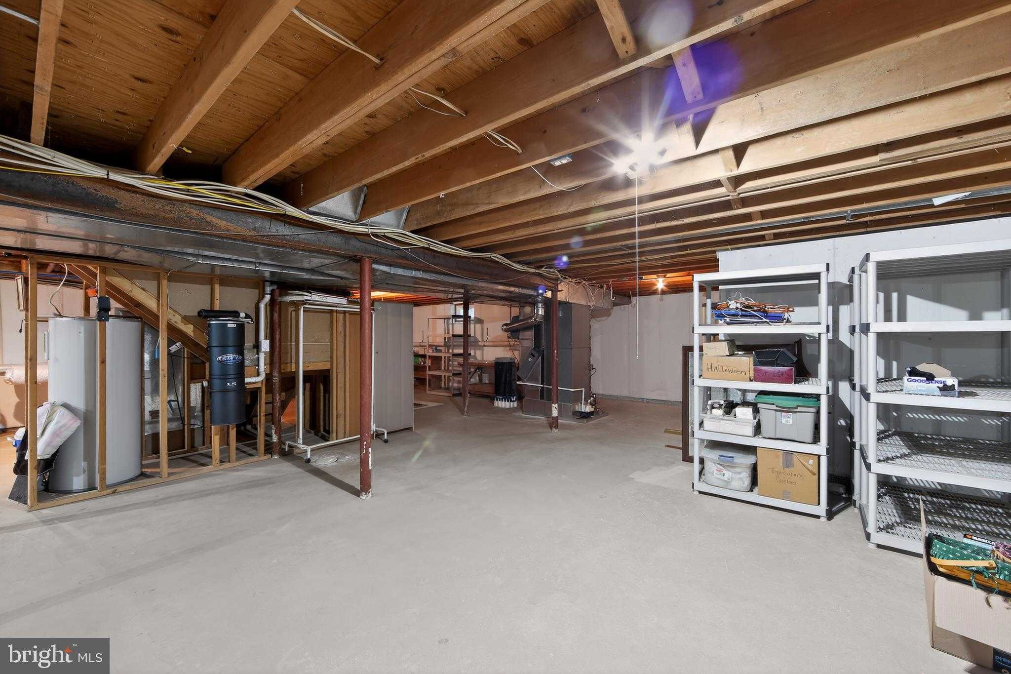 1533 Glenmont Ln photo 47