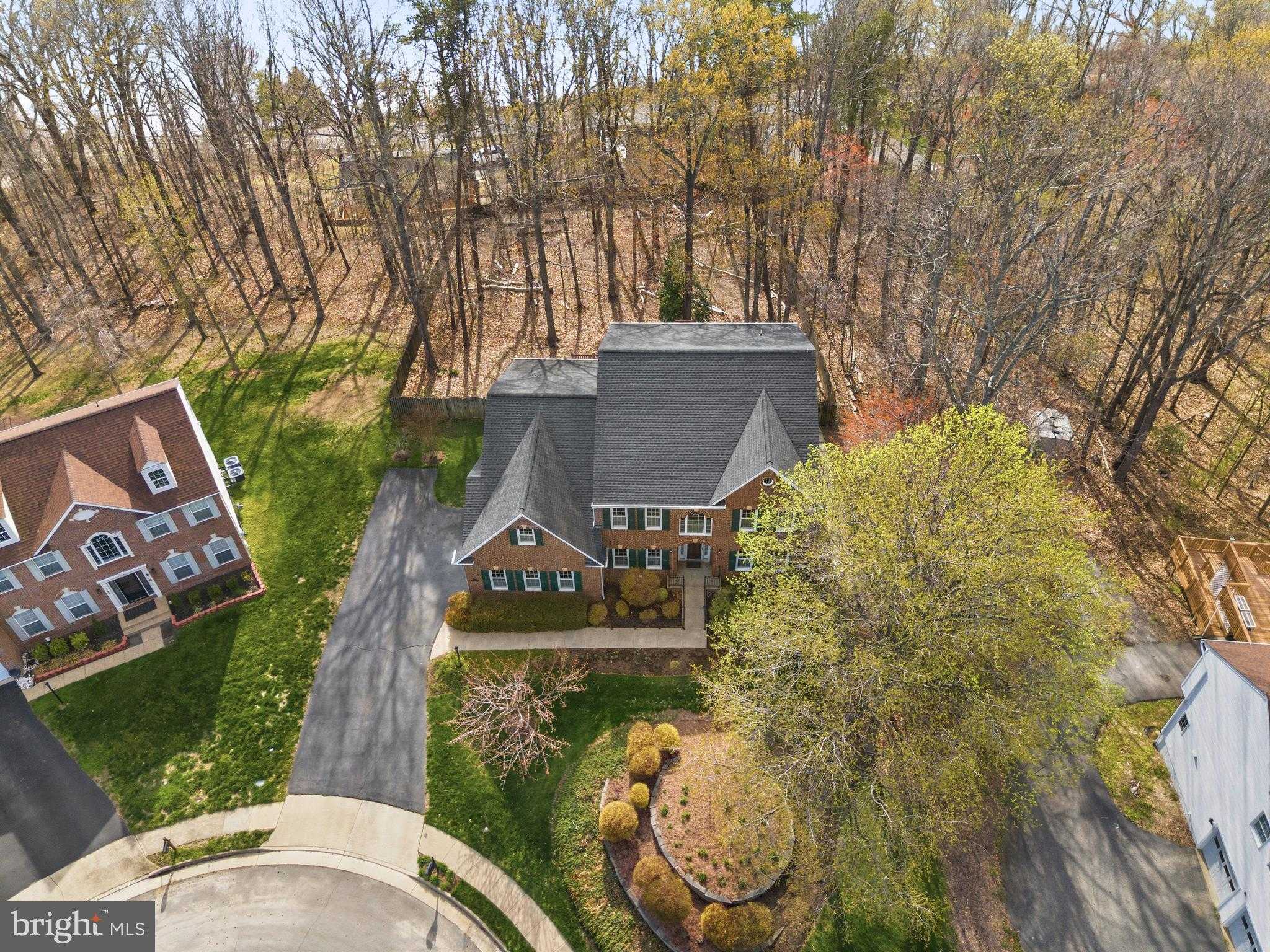 17988 Swans Creek Ln photo 2