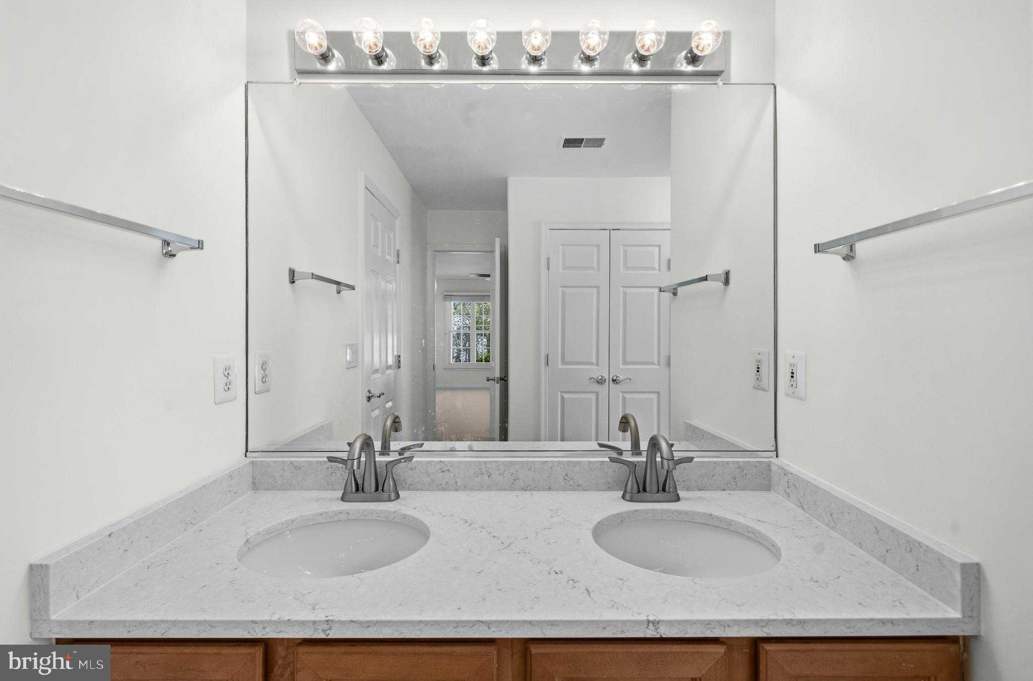 17988 Swans Creek Ln photo 38