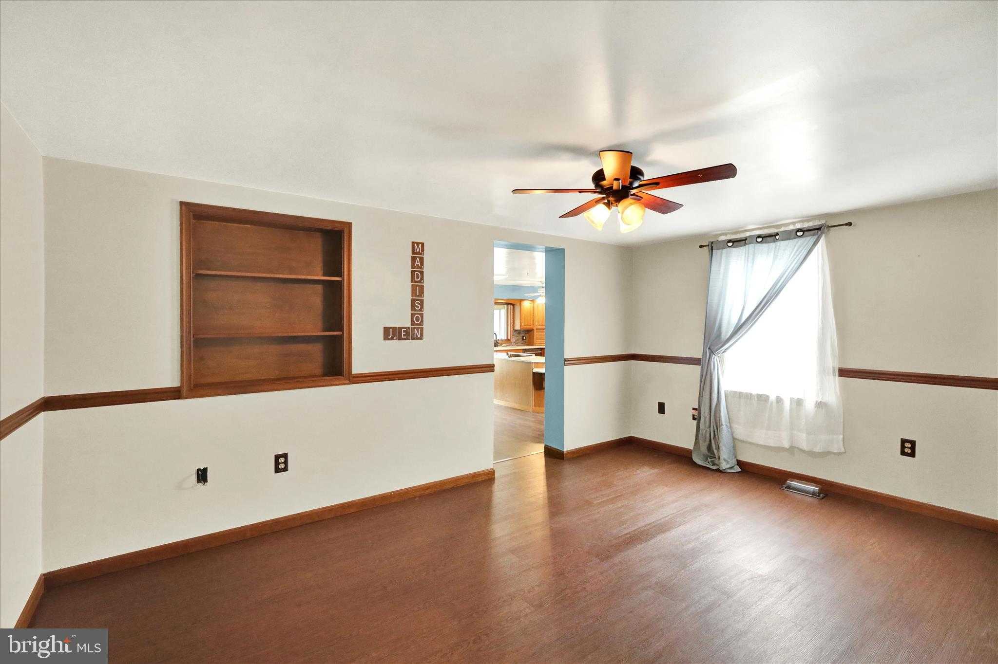 341 Chestnut St photo 27