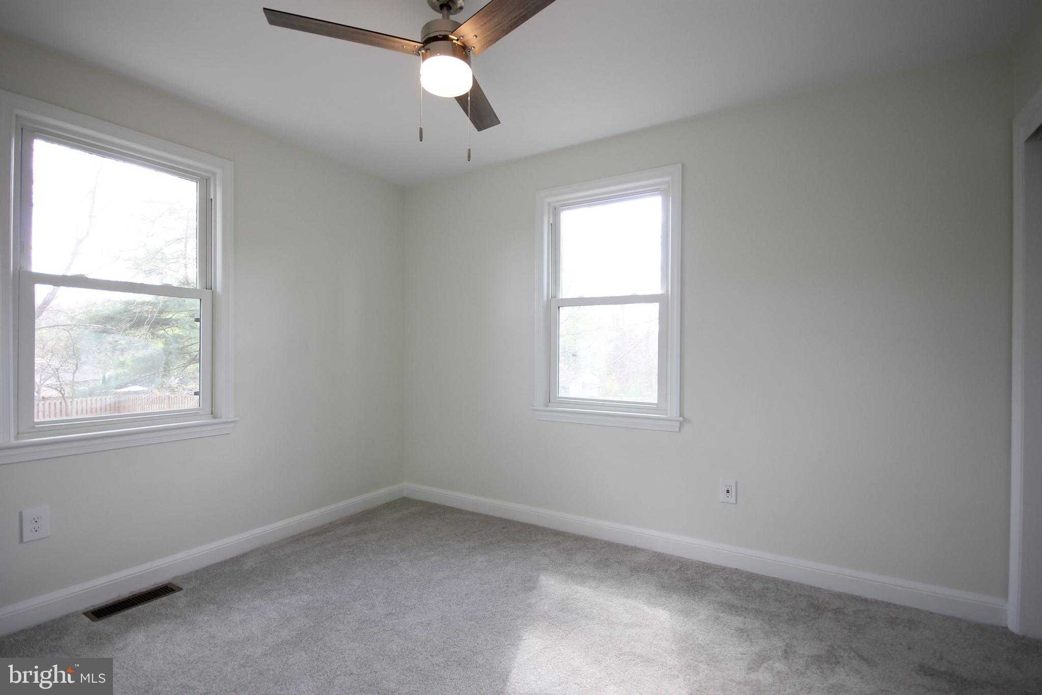 8405 Rugby Rd photo 20