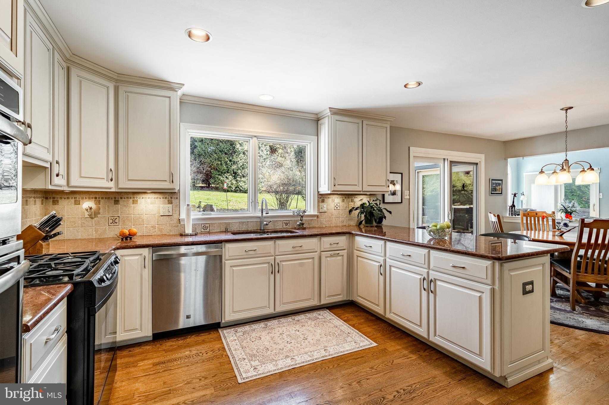 1677 Waterglen Dr photo 26