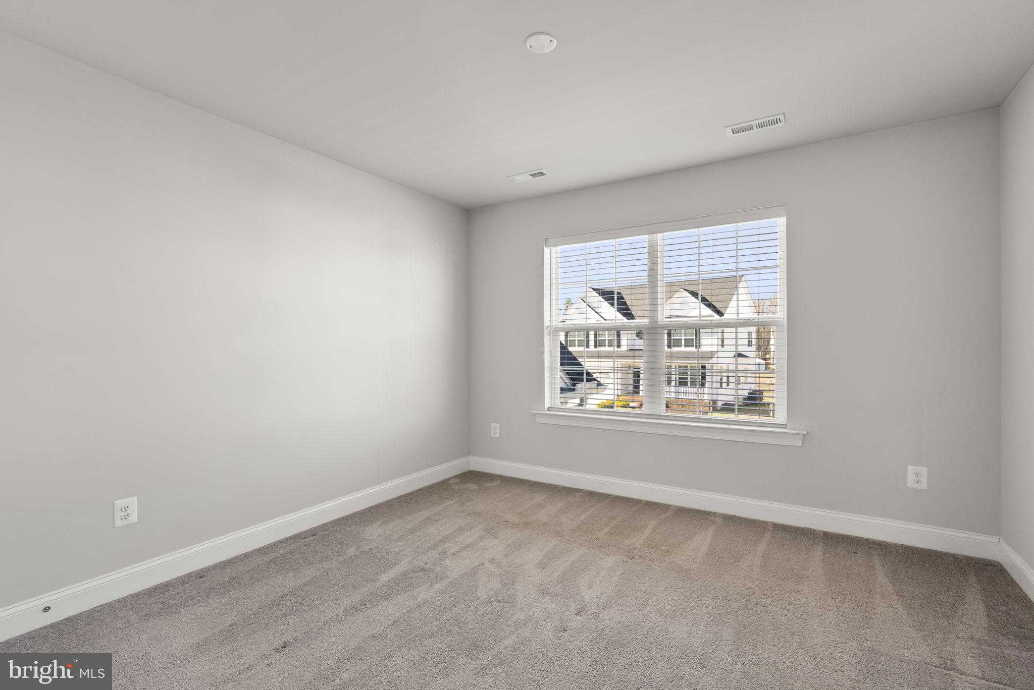 24018 Woodmore Dr photo 29