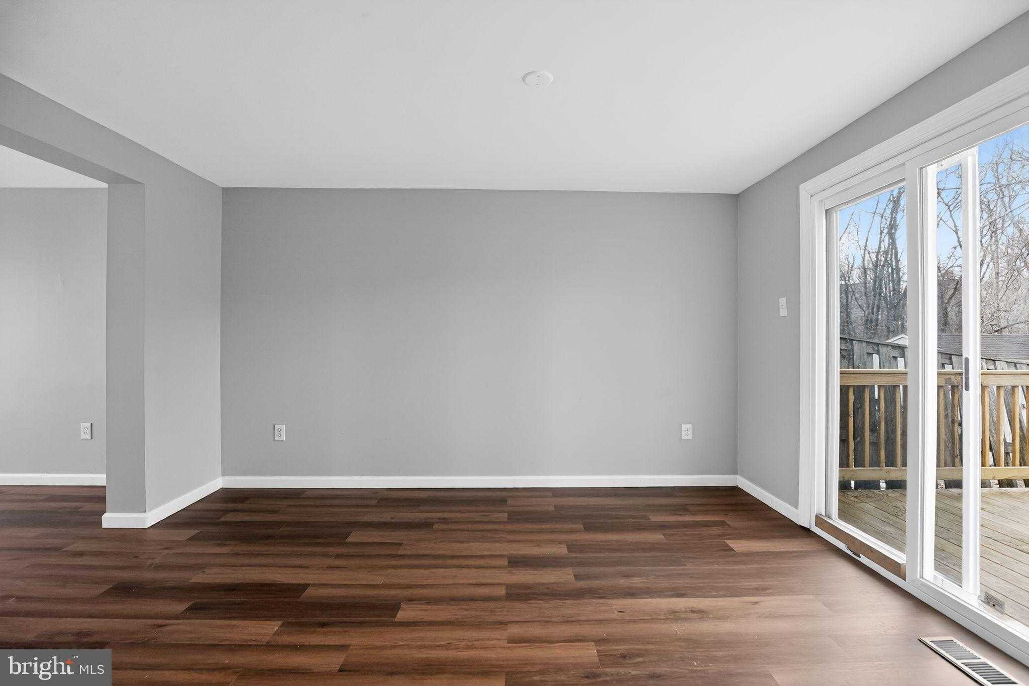 11303 Kettering Cir photo 6