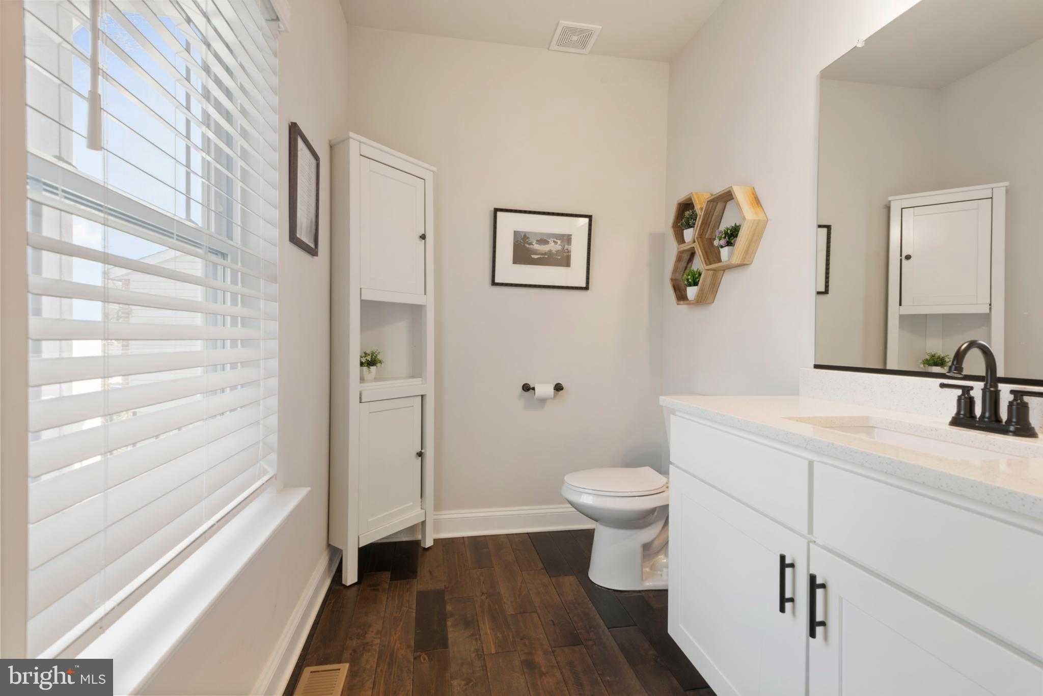 1176 Green Holly Dr photo 19