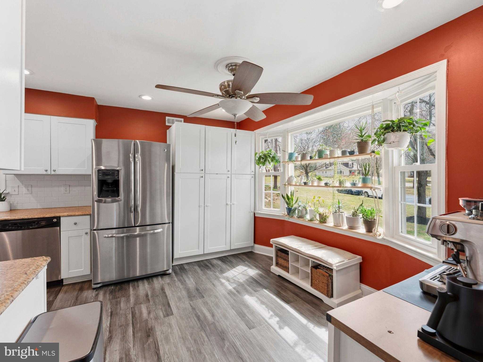 13744 Lockdale Rd photo 4