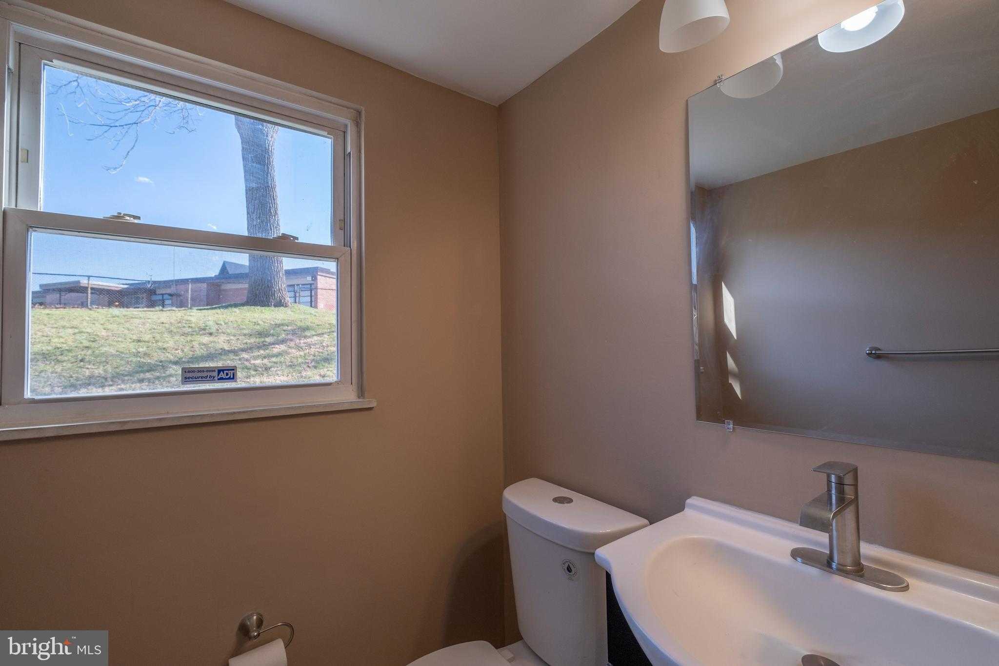 4718 Mercury Dr photo 11