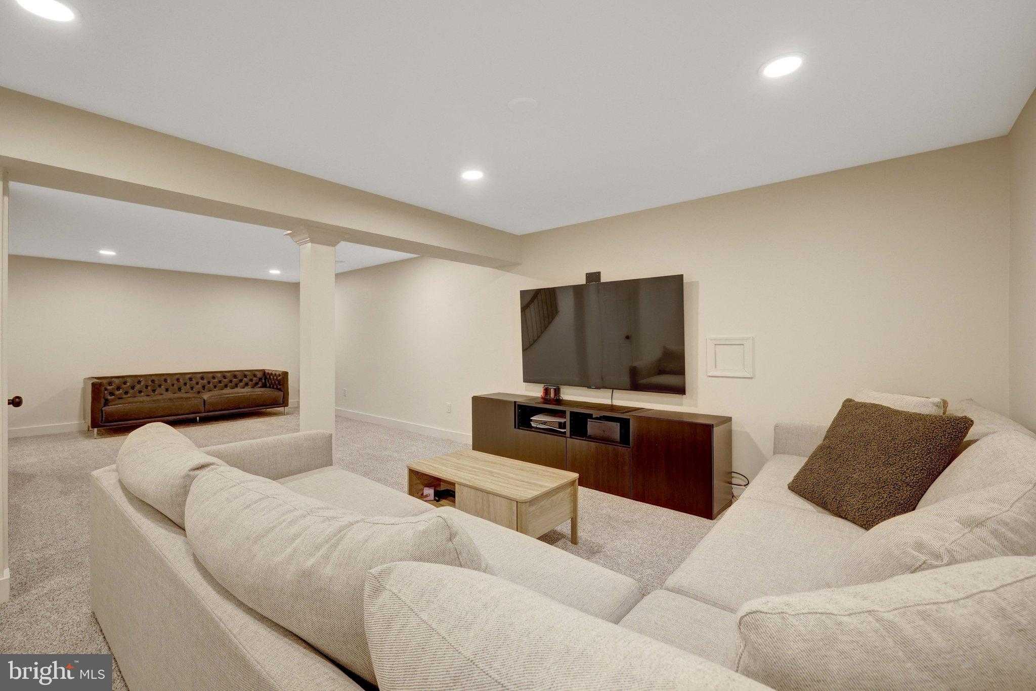 2818 Center Ridge Dr photo 44