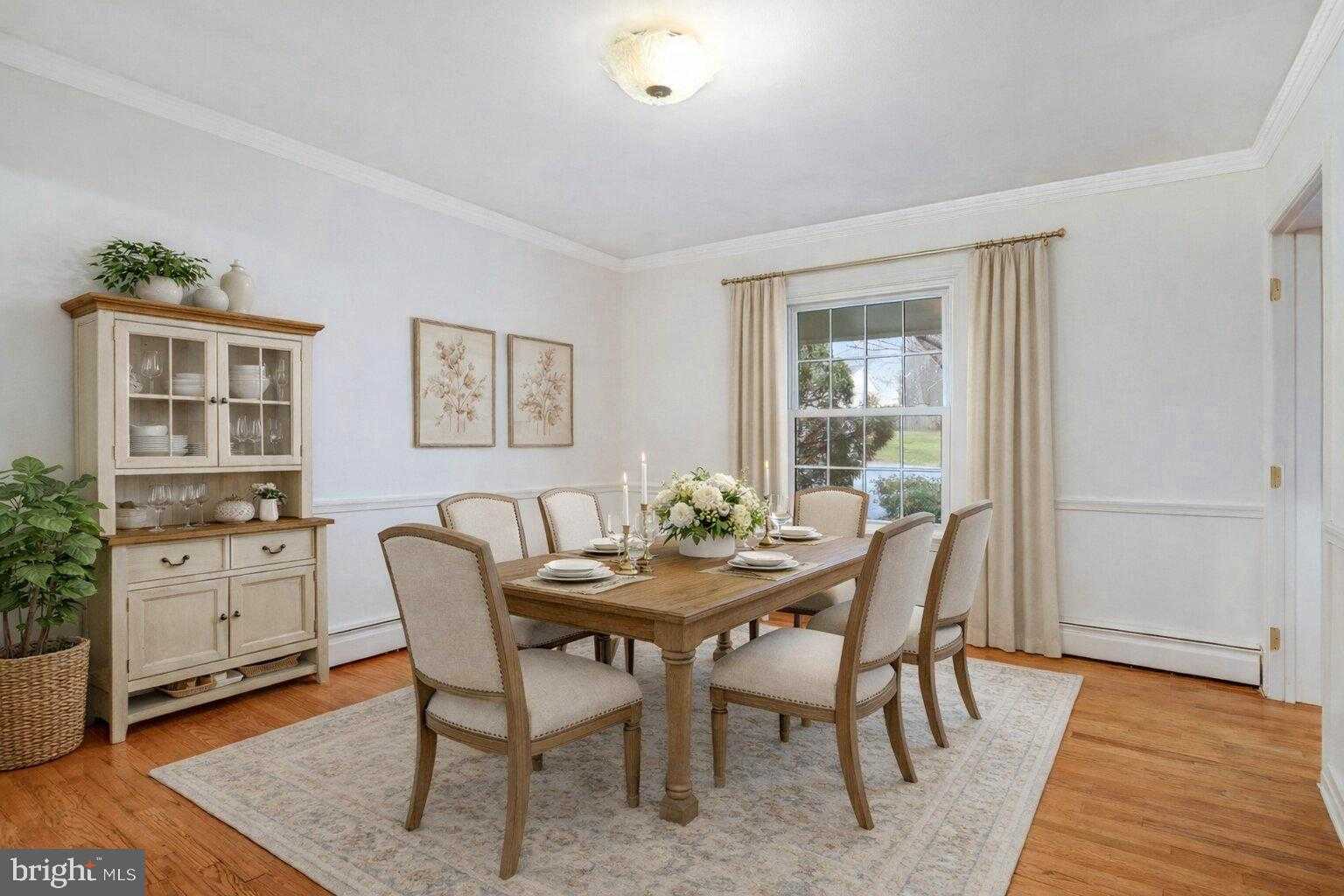 2299 Persimmon Dr photo 3