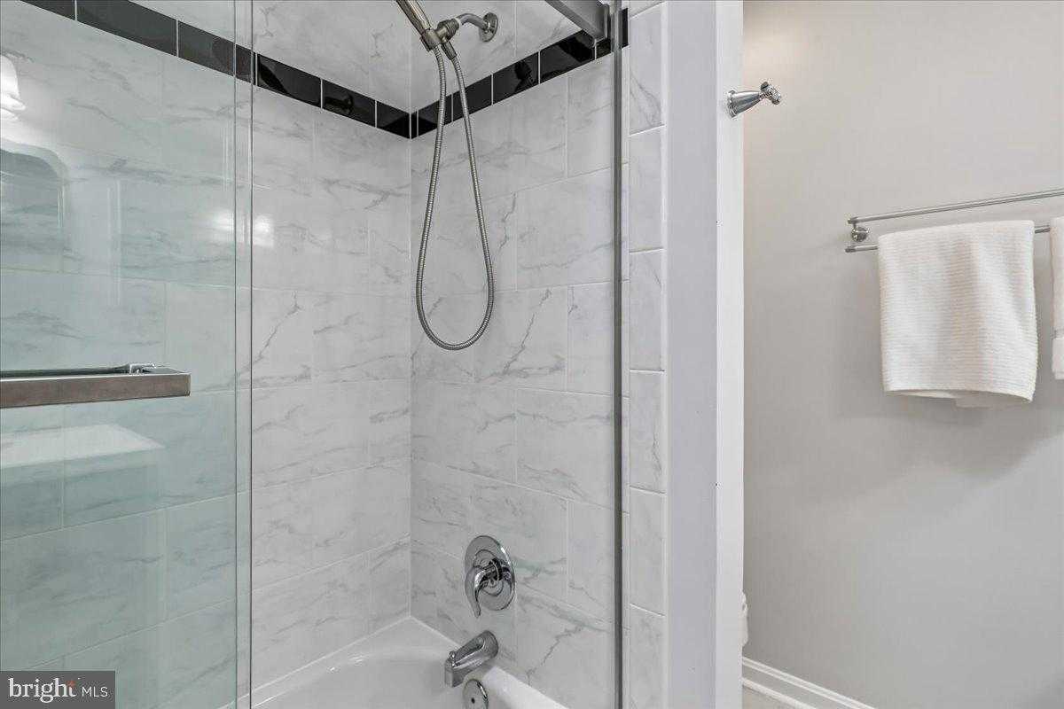 4743 Shadow Woods CT photo 18