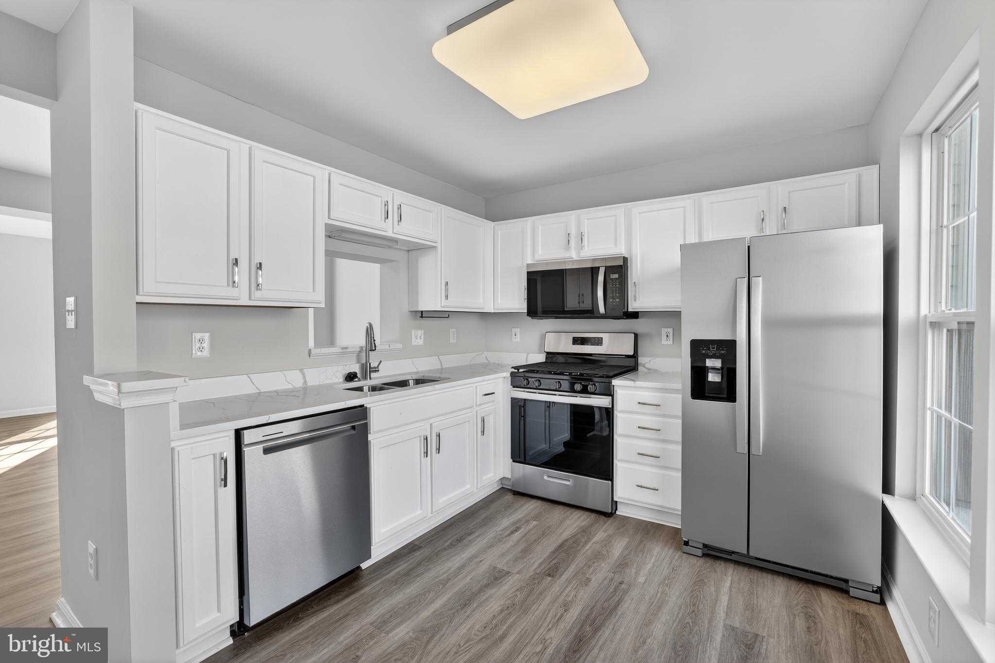 9833 Bartley CT photo 7