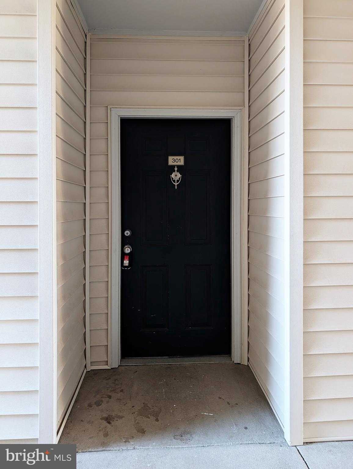 12140 Garden Grove Cir Unit 301 photo 2