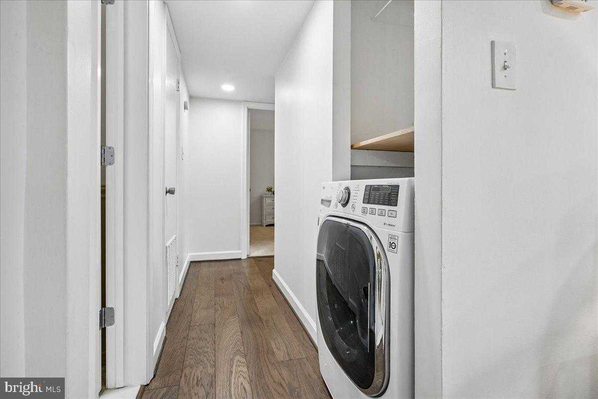 3220 S 28th St Apt 202 photo 28