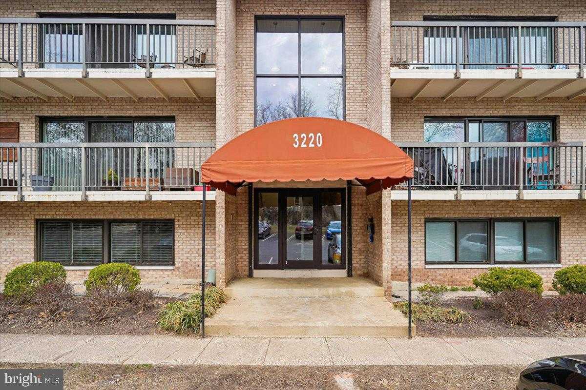 3220 S 28th St Apt 202 photo 31