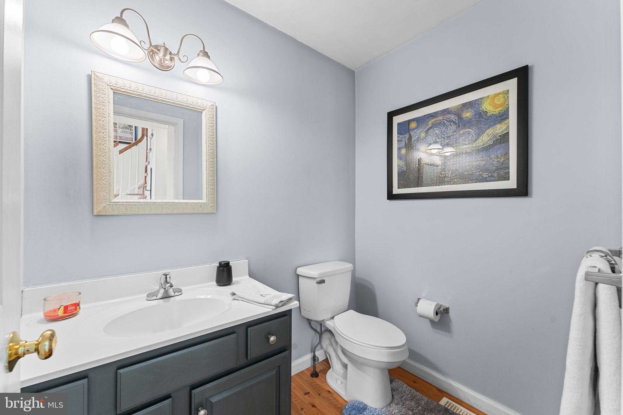 306 Sherwood CT N photo 23