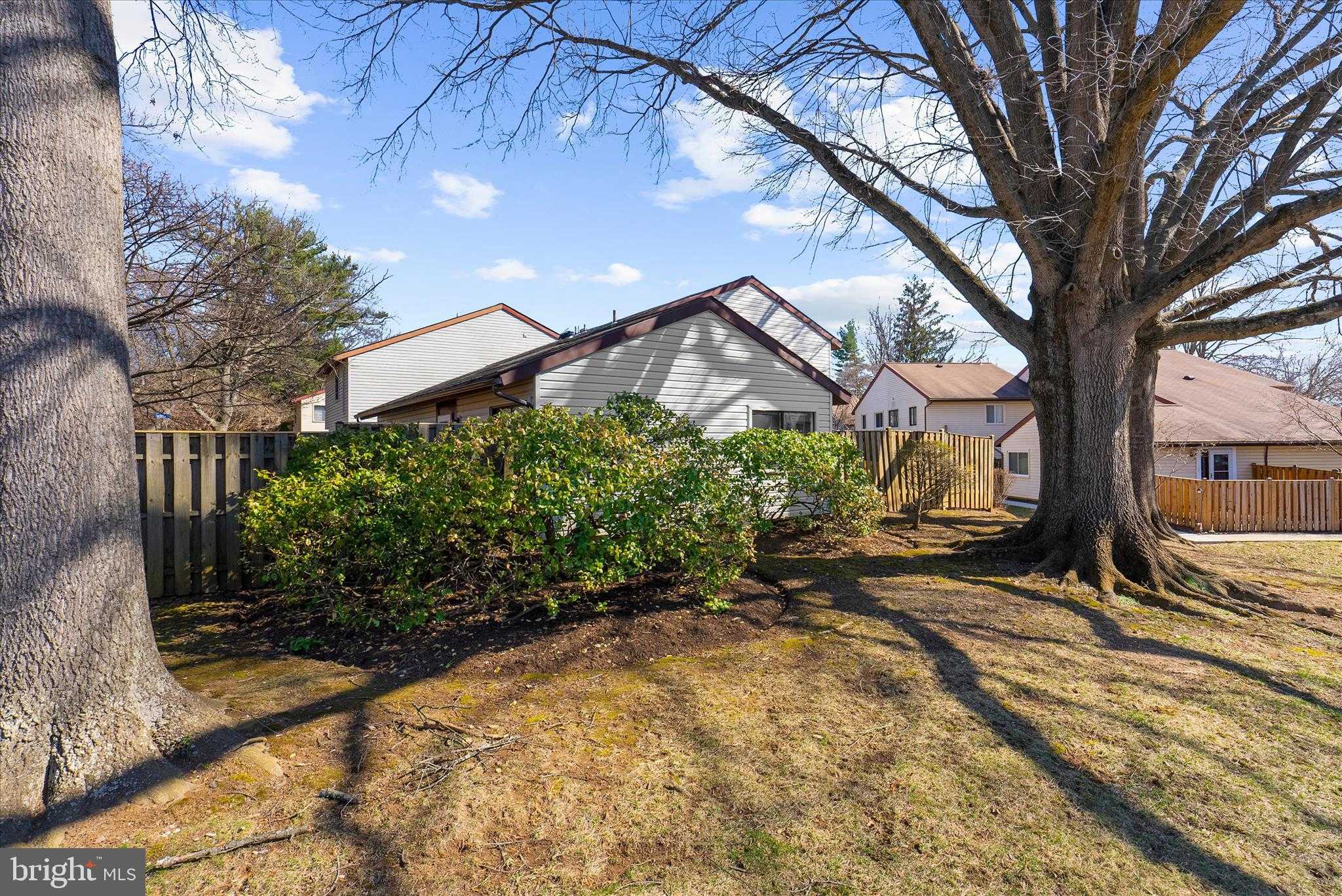 1906 Jacinto CT photo 37