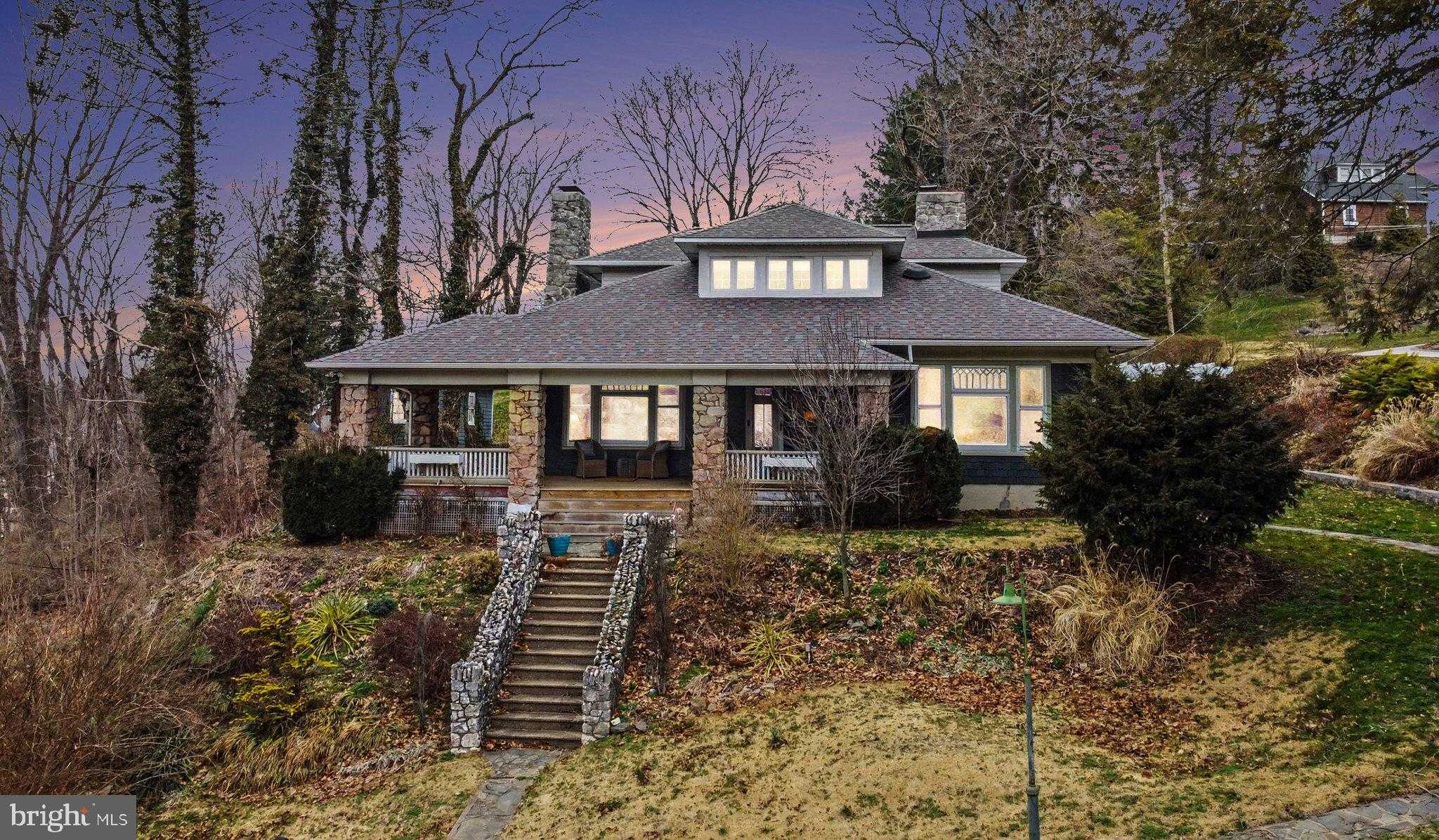 29 Hayward Hts photo 2