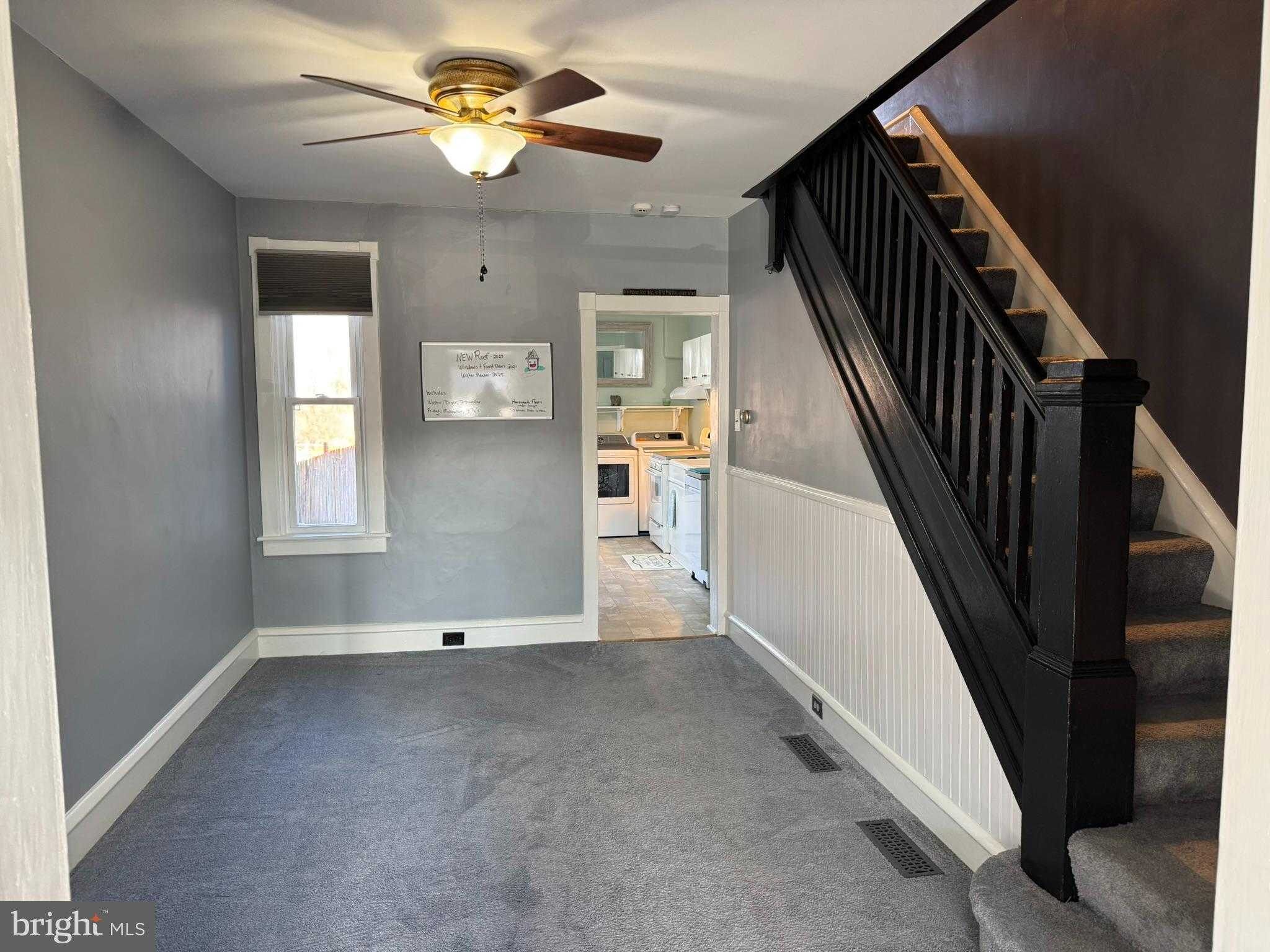 355 Hazel St photo 4