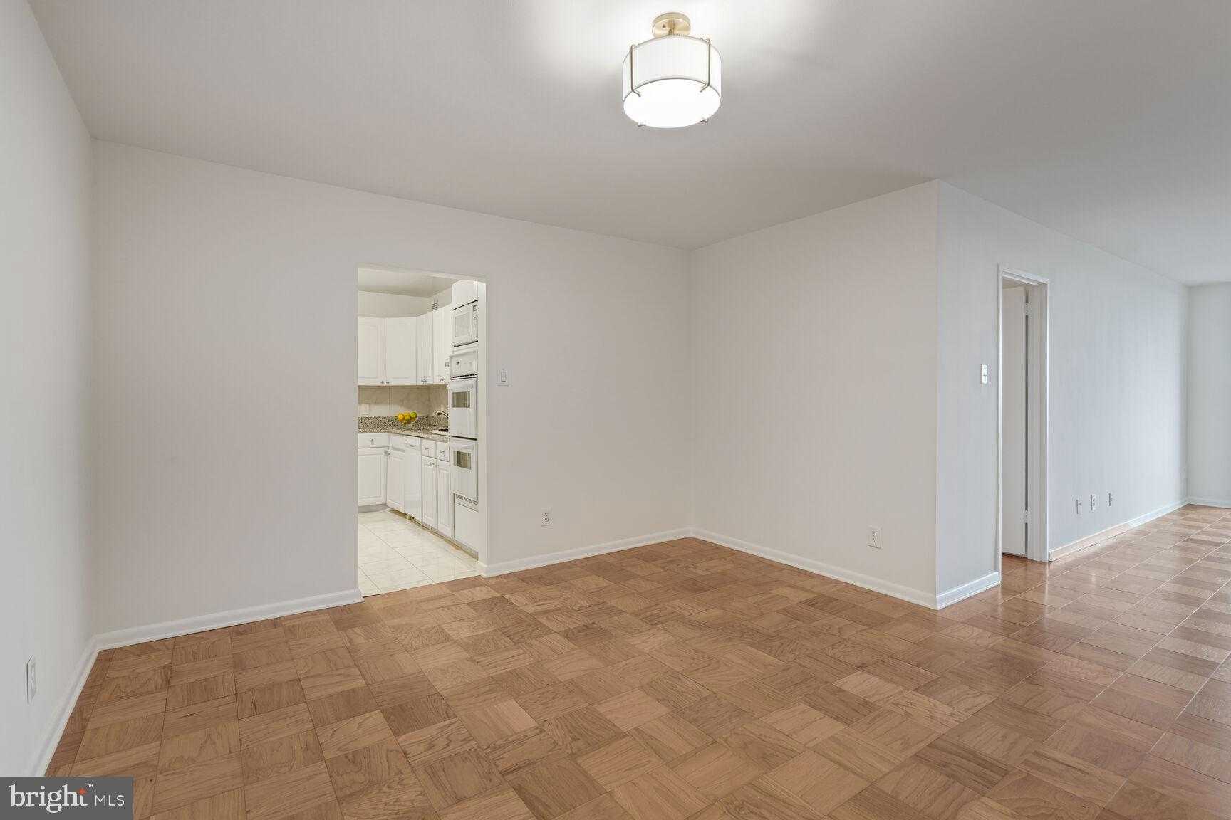 5101 River Rd Apt 1106 photo 6