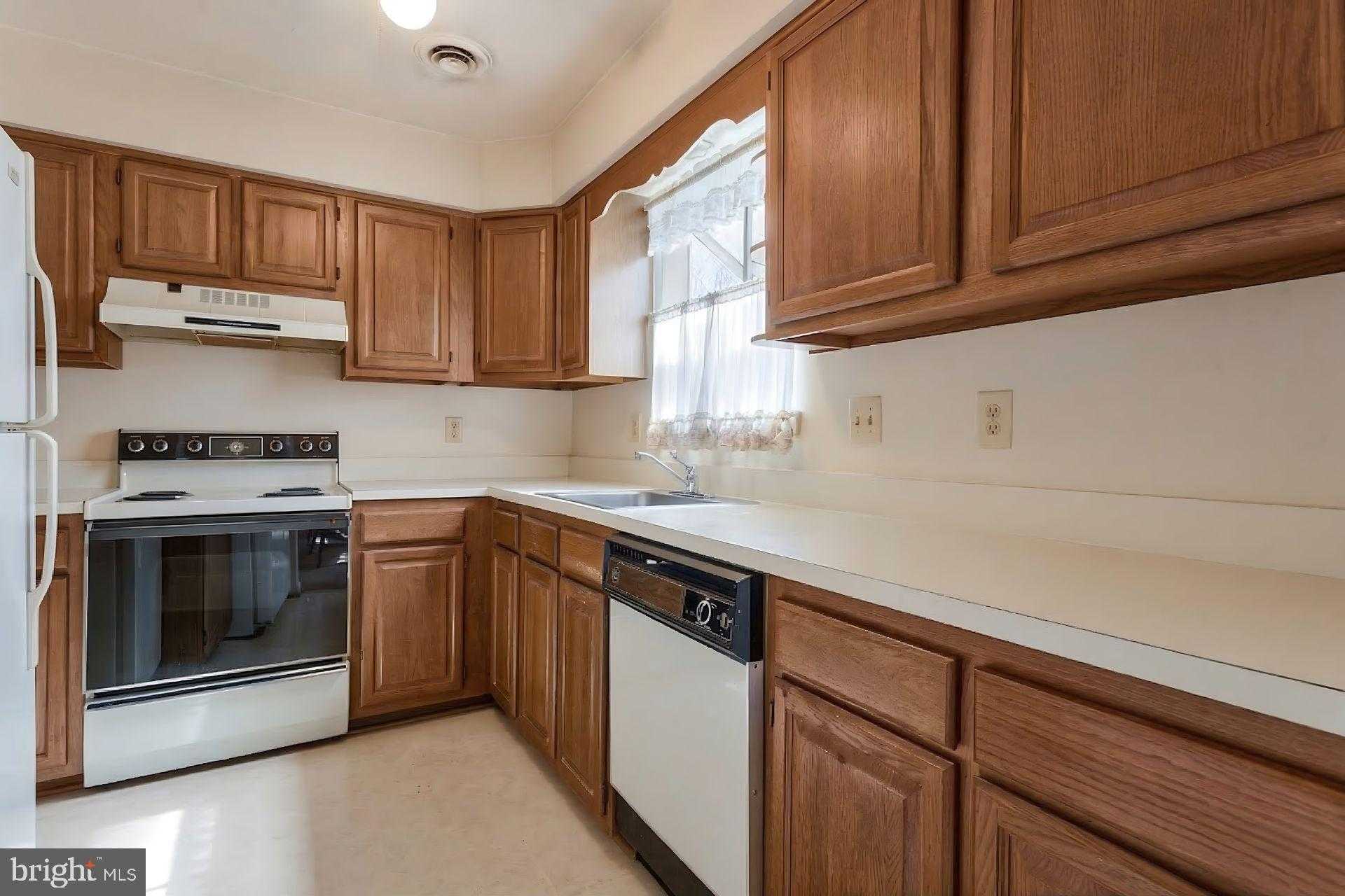 4706 Colonel Dent CT # 343 photo 2