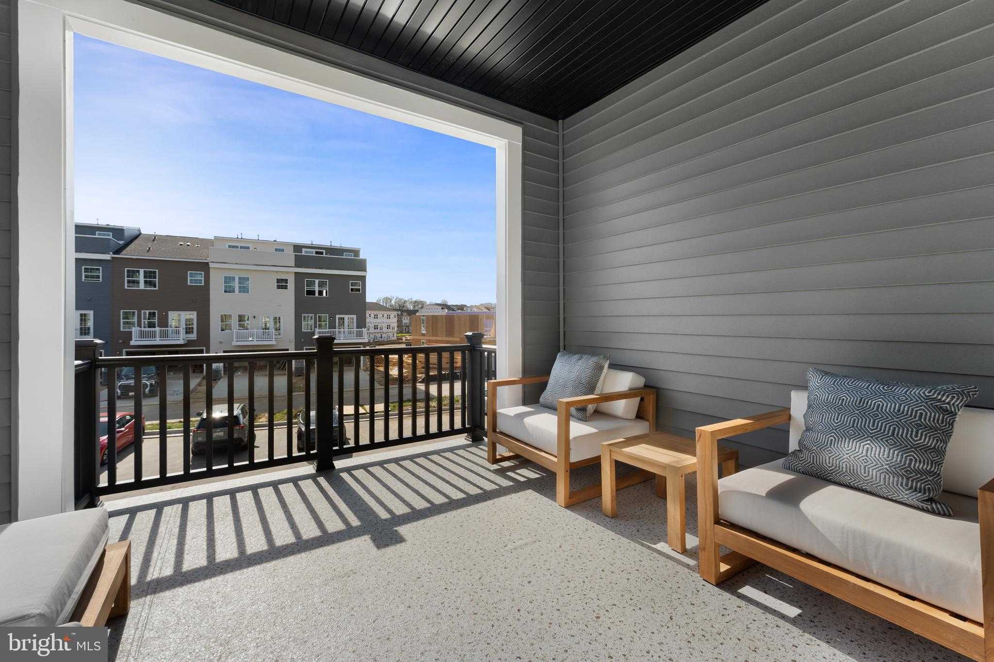 129 Summit Point Blvd photo 26