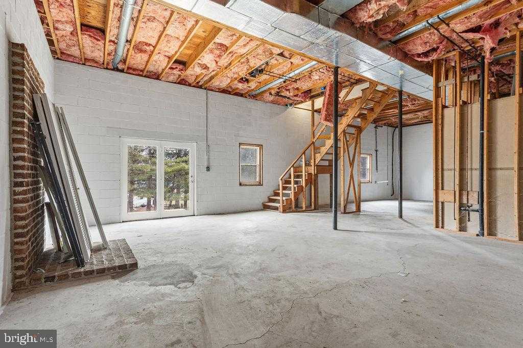 225 Bragg Cir photo 22