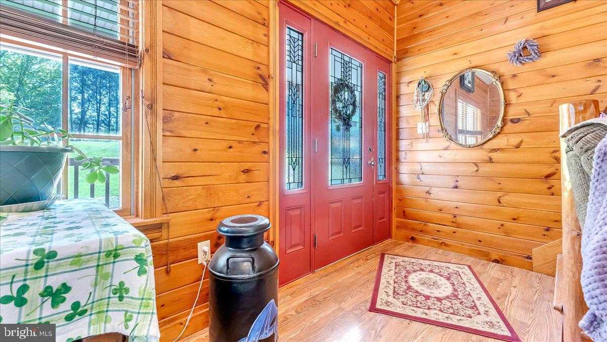 172 Golf Course Rd photo 15