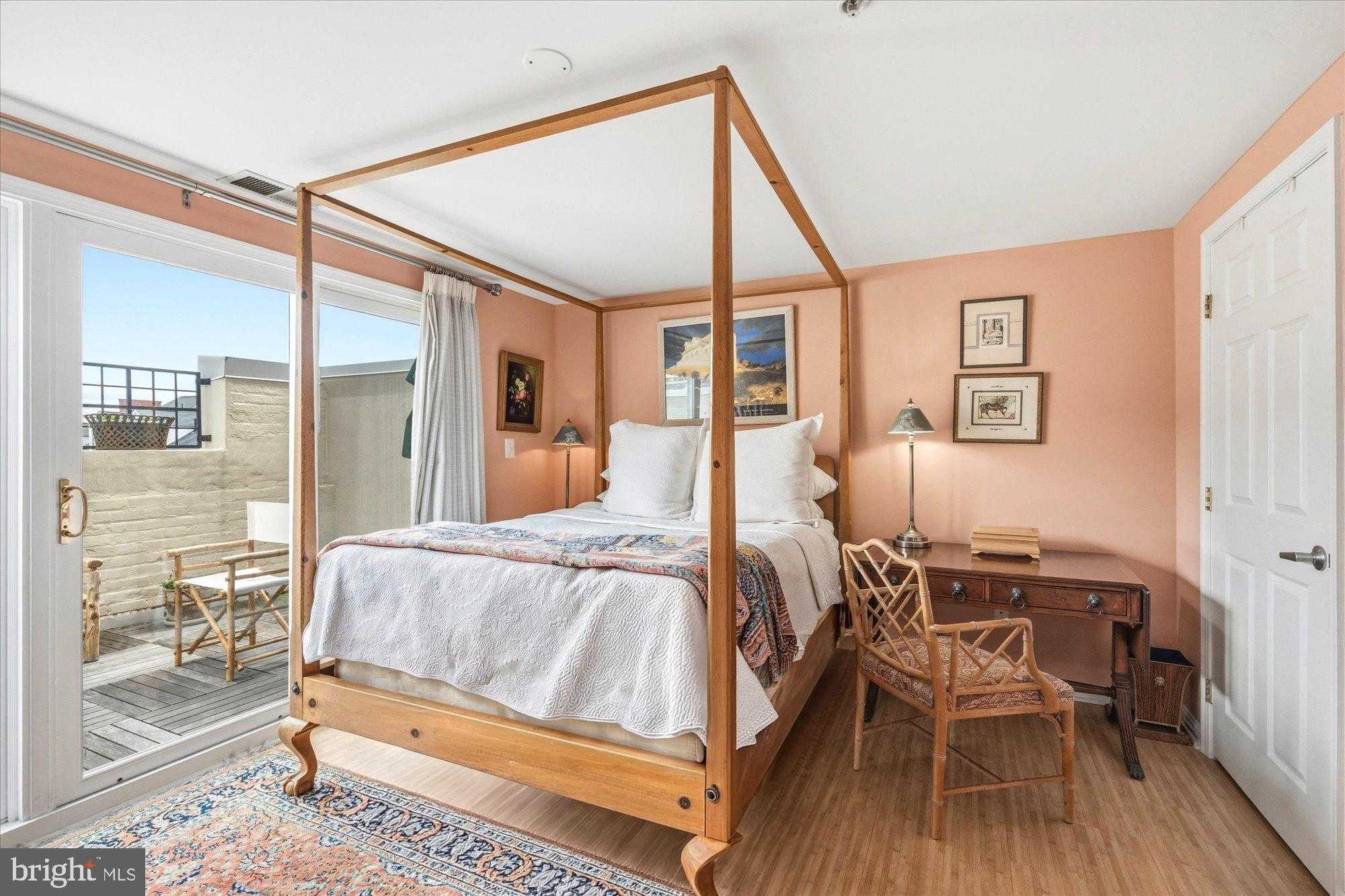 610 Tivoli Psge photo 13