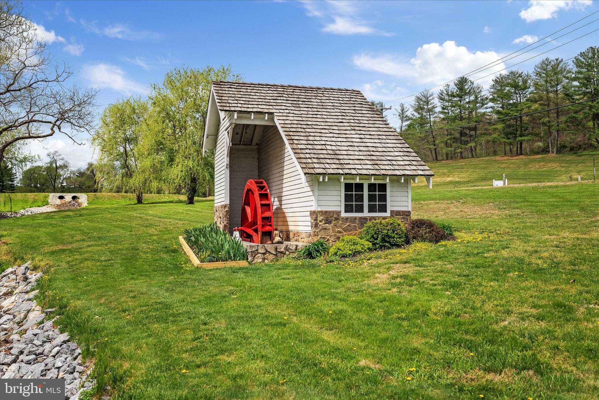 105 Buckskin Trl photo 58