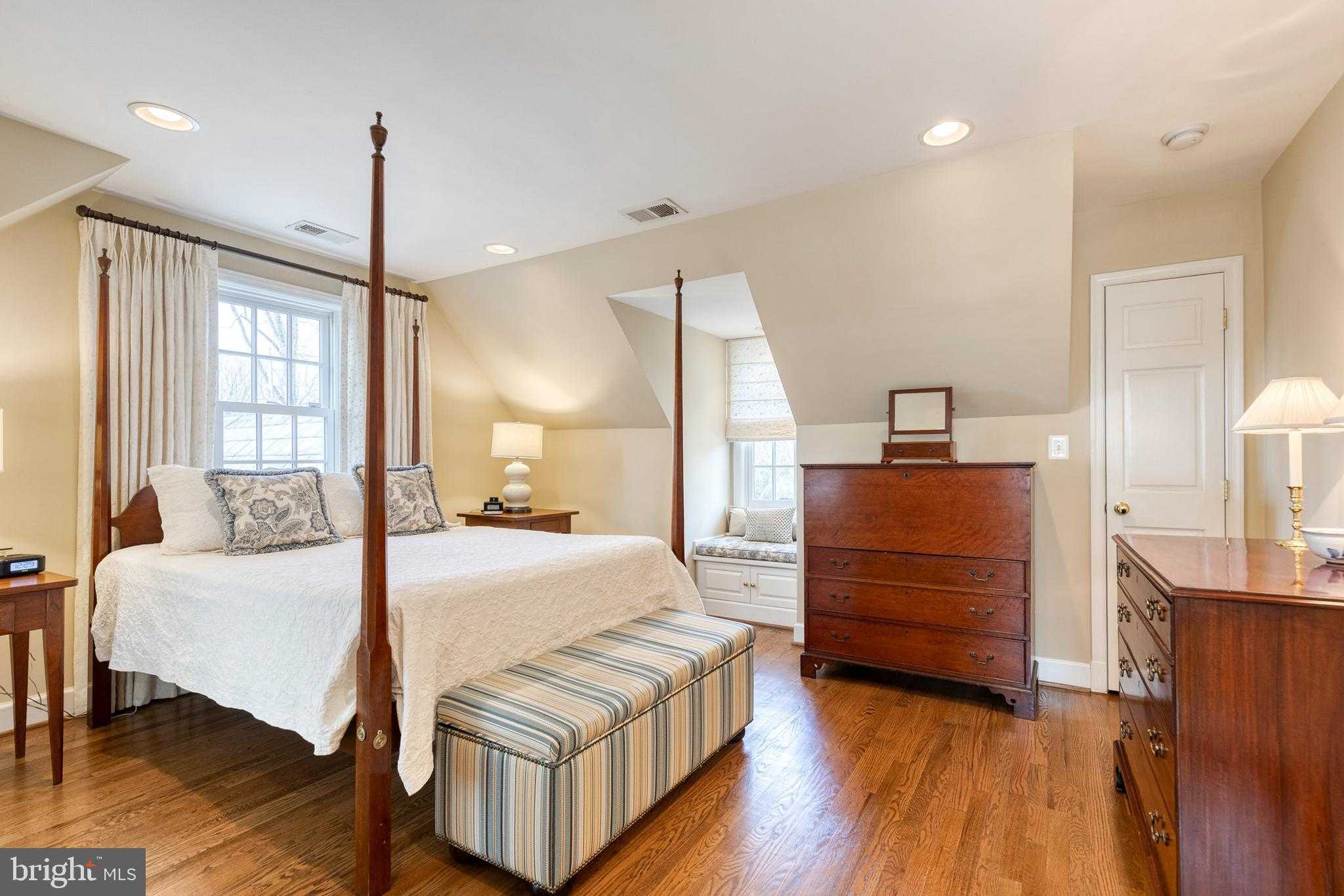 13 Tamworth Rd photo 29